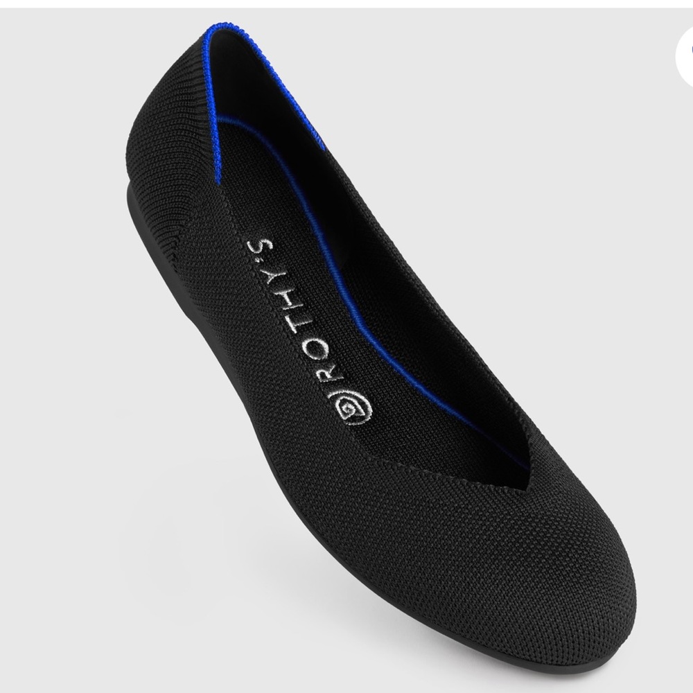 Rothys - Black Solid Round Toe flats - Size 10